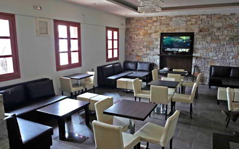 Aposperides Hotel Livadi  Exterior photo