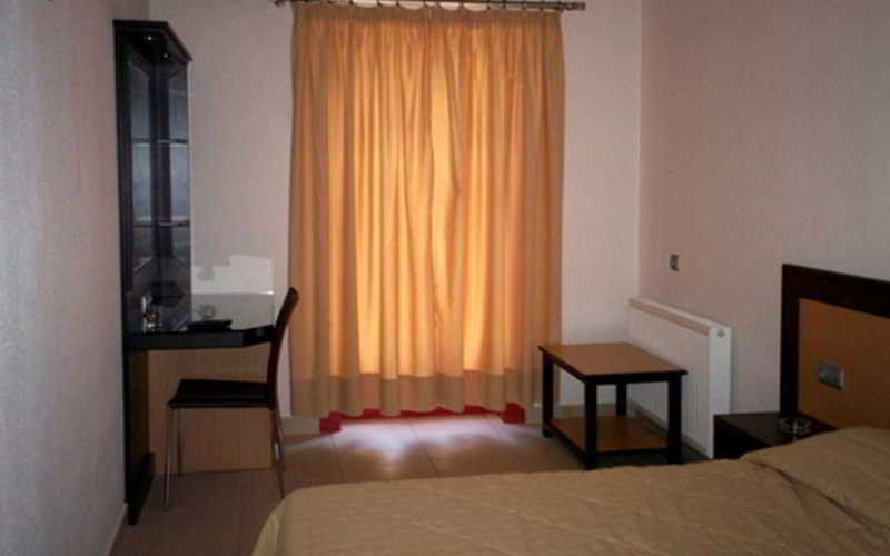 Aposperides Hotel Livadi  Exterior photo
