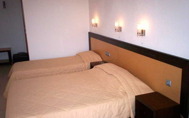 Aposperides Hotel Livadi  Exterior photo